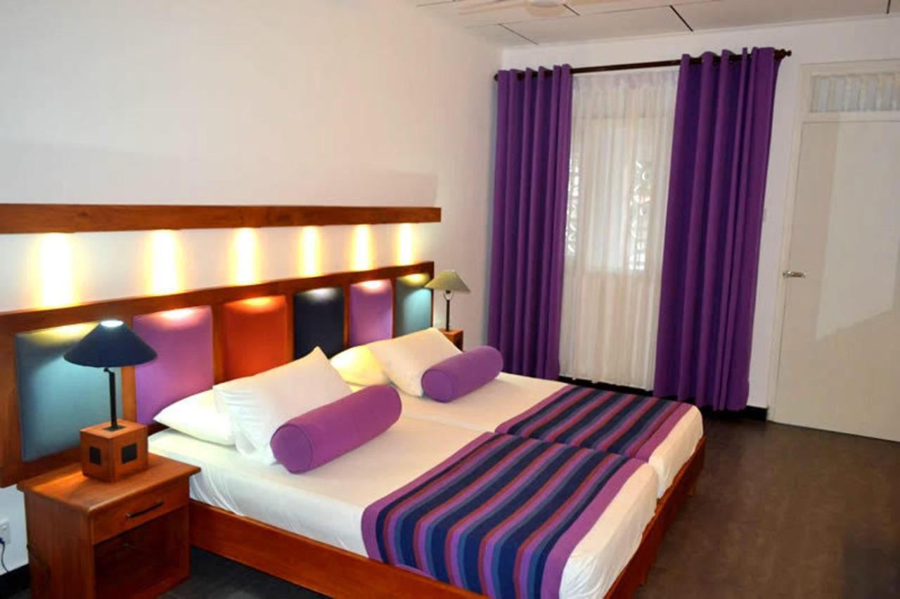 Star Negombo