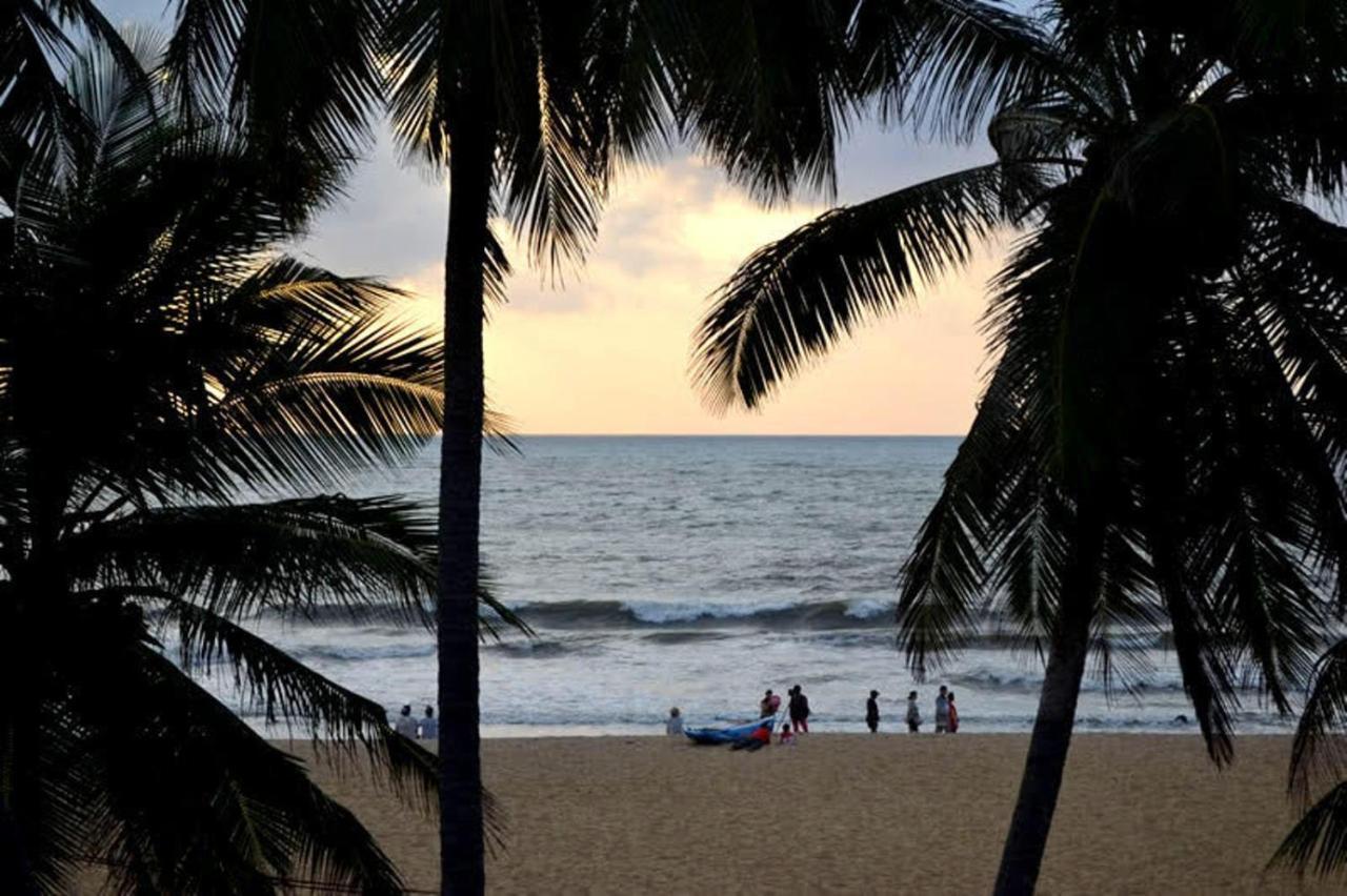 Star 2* Negombo
