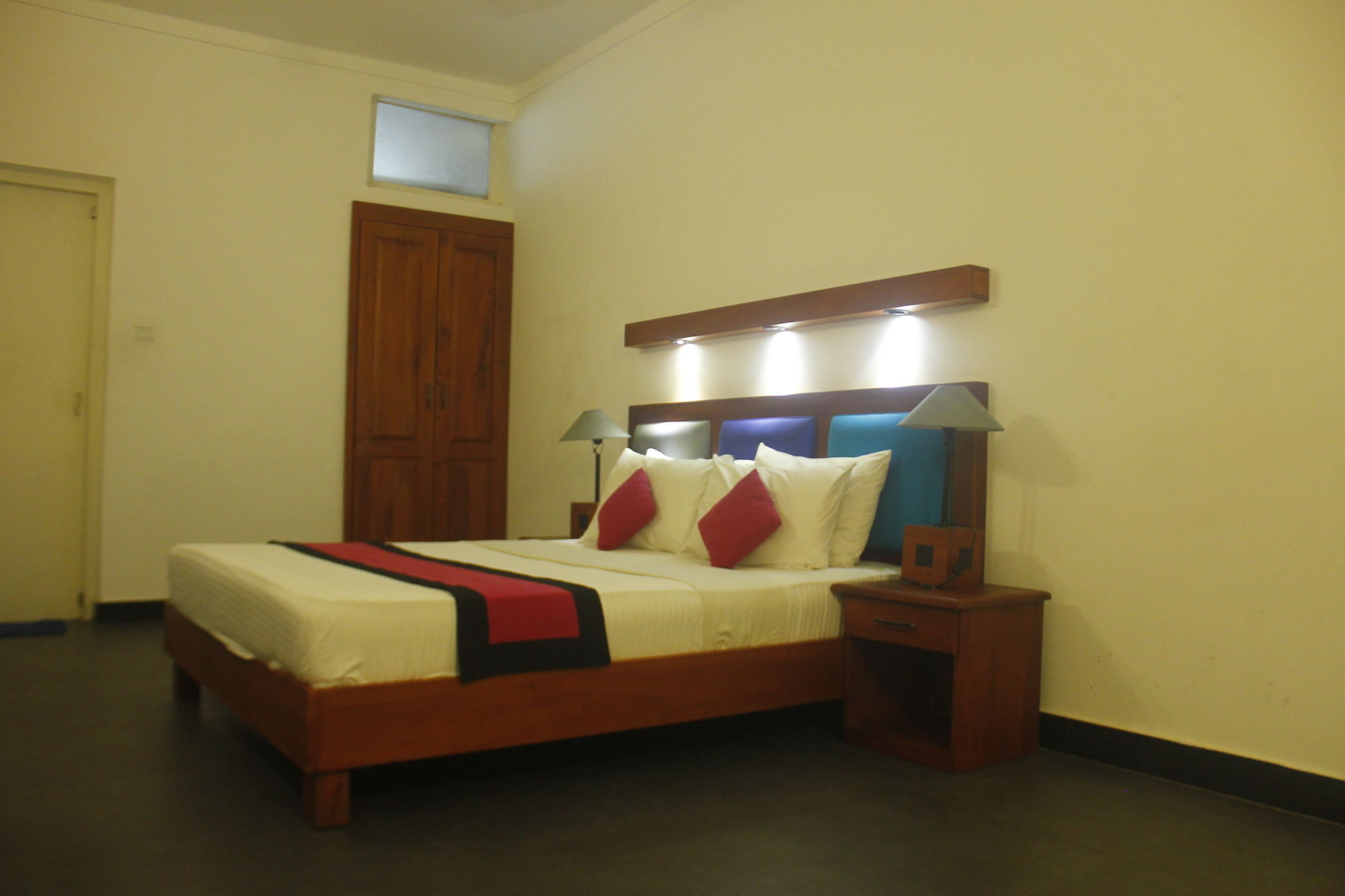 Hotel Star 2*