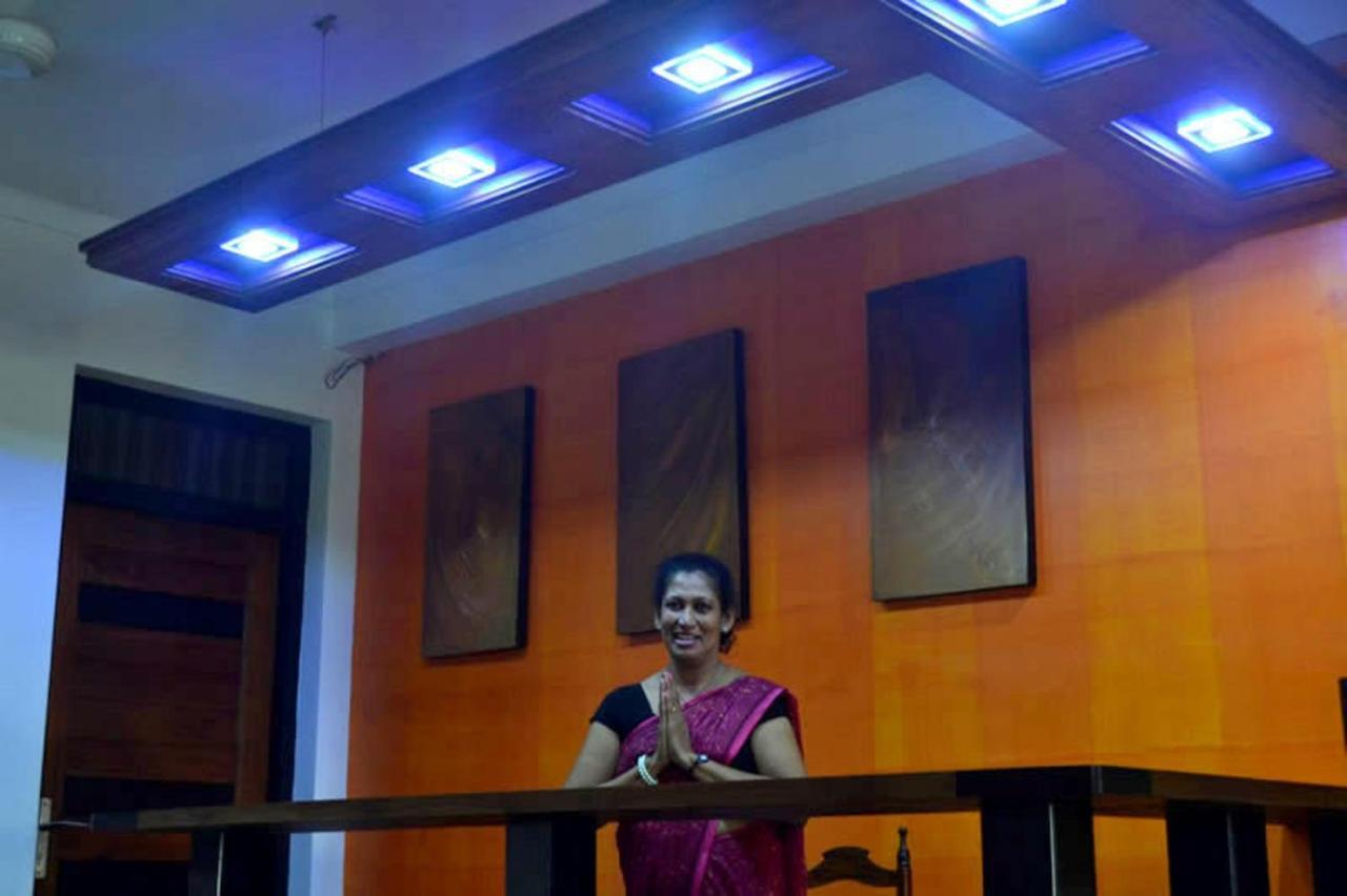 Star Hotel Negombo